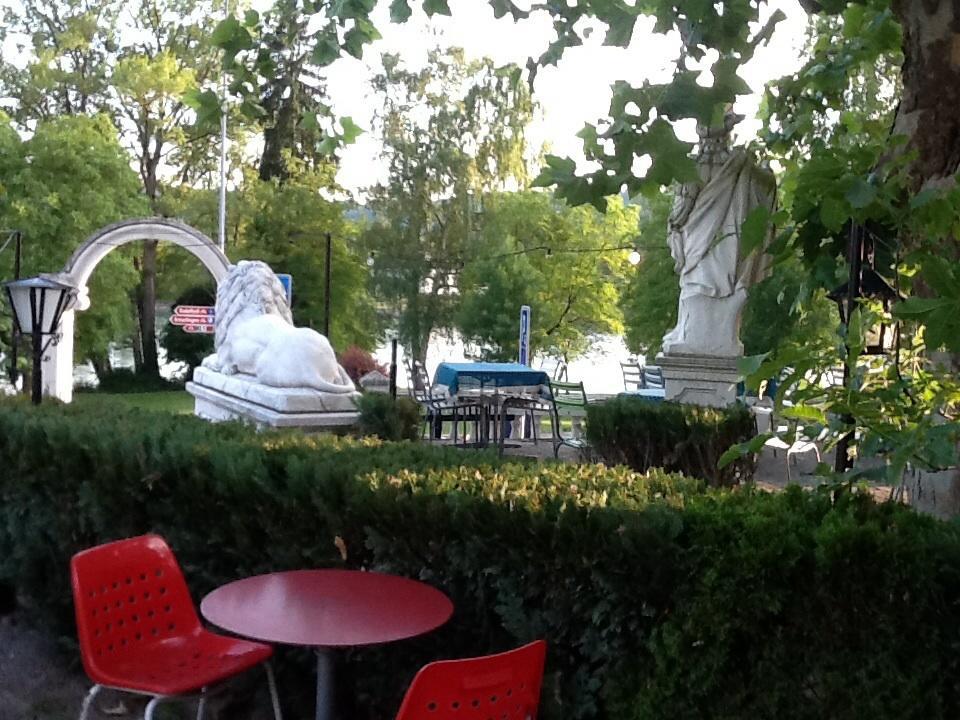 Guest House Pizzeria Pazza Da Gianni Stein Am Rhein Eksteriør billede